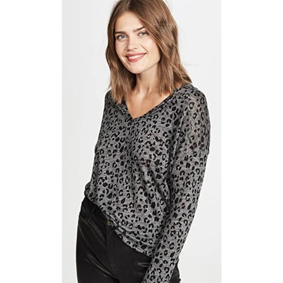 Rails Linen Blend Animal Print Top Sz XS Gray Black Long Sleeves Pullover Artsy - Picture 1 of 7
